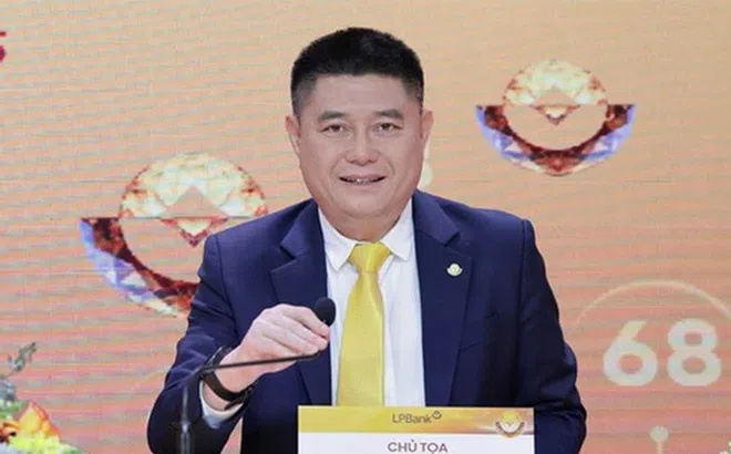 Ông Nguyễn Đức Thuỵ và con trai nâng sở hữu lên gần 27% tại Chứng khoán LPBank