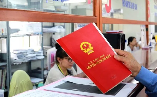 Từ 31/1, chủ tịch xã được quyền cấp sổ đỏ cho người dân