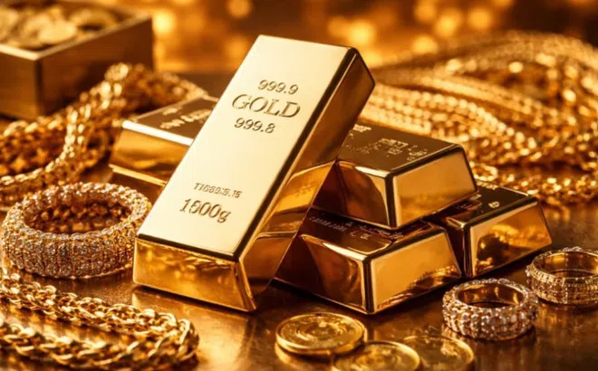 Giá vàng hôm nay 10/2: Vàng SJC và vàng nhẫn vẫn sốt giá cùng với giá vàng thế giới