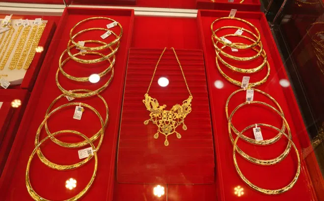 Tối 20-2, giá vàng, bạc cùng tăng mạnh