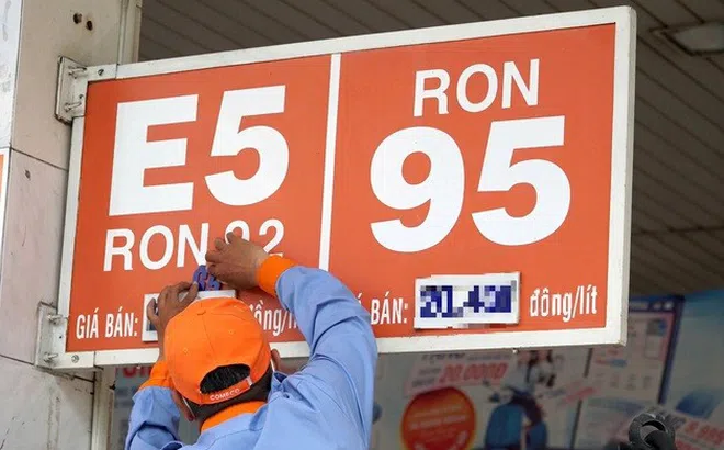 Giá xăng dầu ngày 26/2: Đồng loạt tăng