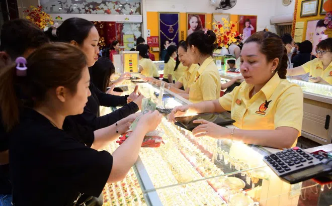 Giá vàng trong nước cao hơn thế giới đến 20 triệu đồng/lượng