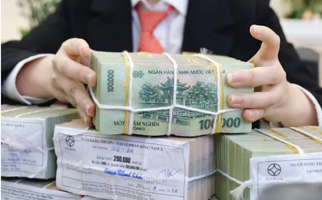 Lãi suất tiền gửi tiếp tục tăng