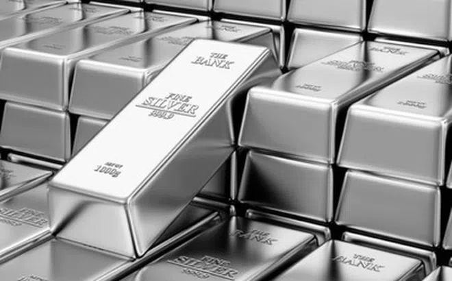 Giá bạc hôm nay (18/3): Giá bạc trong nước lao dốc, thế giới duy trì đà đi ngang