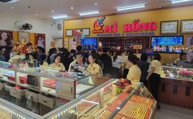 Giá vàng hôm nay 23-3: Thủng mốc 4.400 USD/ounce khi vừa mở cửa
