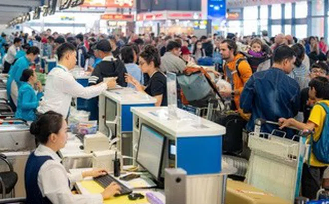 Cục Hàng không yêu cầu siết chấp hành quy định về giá