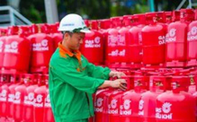Từ 1-4, giá gas đồng loạt tăng thêm khoảng 95.000 đồng/bình 12kg
