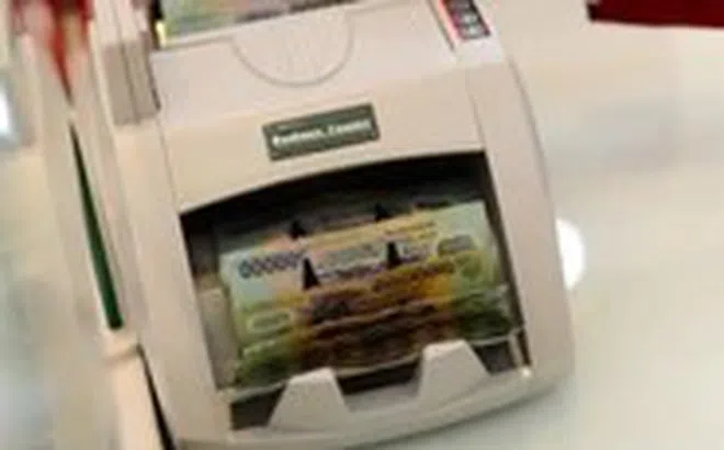 Đọc nhanh 6-4: Giá dầu tiếp tục tăng; lãi suất huy động đẩy lên hơn 9%