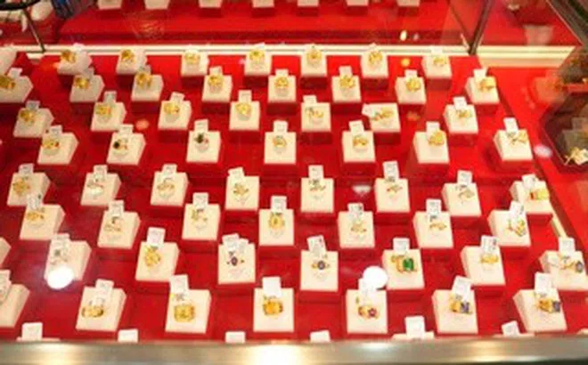 Sáng 16-4, giá vàng miếng SJC, vàng nhẫn giảm tiếp