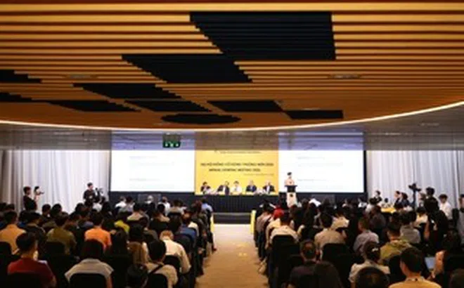 Chủ tịch HĐQT Thế Giới Di Động: Khối doanh nghiệp tư nhân coi chừng "chậm chân"