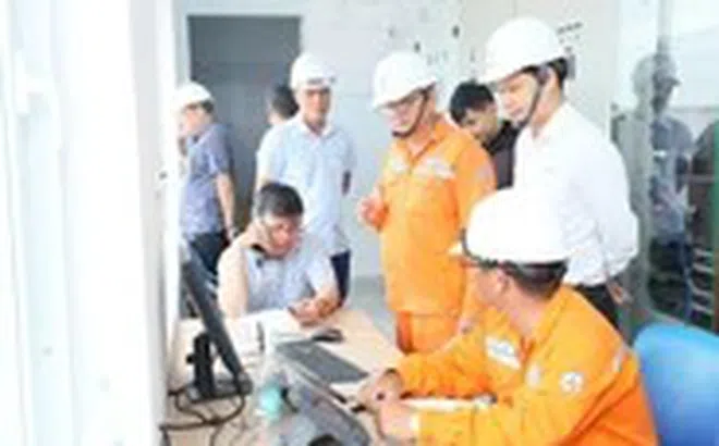 Đóng điện nhiều công trình 110kV trước Lễ