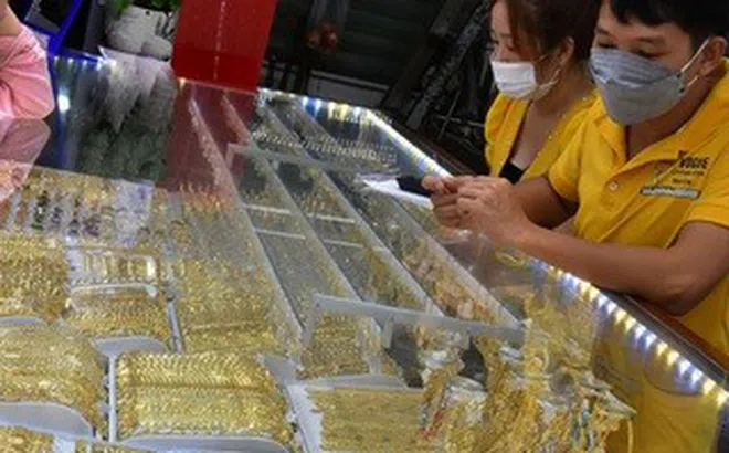 Giá vàng hôm nay, 29-4: Vàng thế giới giảm hơn 100 USD