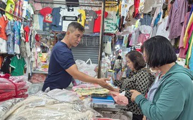 Chính thức nâng ngưỡng doanh thu miễn thuế với hộ kinh doanh lên mức 1 tỉ đồng
