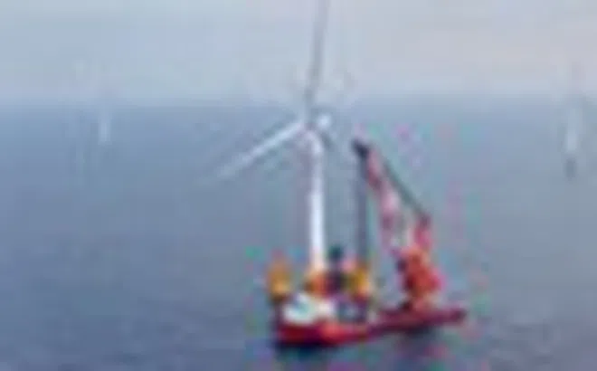 Trung Quốc lắp turbine điện gió nổi ngoài khơi lớn nhất thế giới