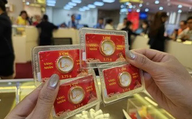 Sáng 8-5, giá vàng miếng SJC cao hơn vàng thế giới tới 17 triệu đồng/lượng