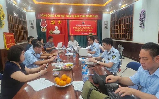 2 công ty xăng dầu bị phạt 320 triệu đồng vì vi phạm dự trữ bắt buộc