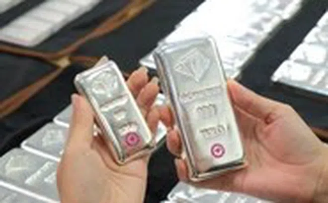 Nửa đêm giá bạc thế giới tăng, trong 5 ngày đã tăng 11%
