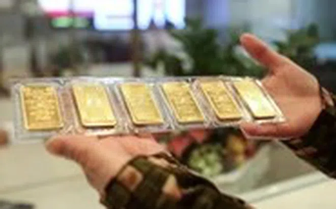 Giá vàng bạc dao động mạnh
