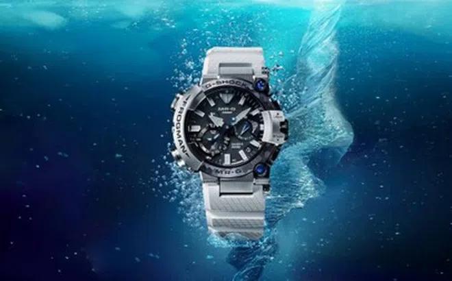 Casio ra mắt MR-G lấy cảm hứng từ hiện tượng cột băng nước mặn vùng cực
