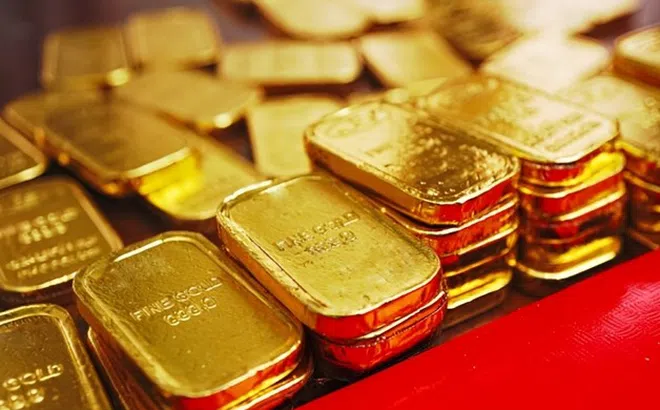 Giá vàng hôm nay (10/6): Áp lực giảm tiếp, xuống dưới mốc 140 triệu đồng/lượng