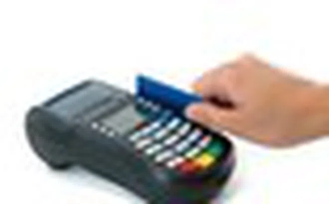 Công an cảnh báo tới tất cả những ai sử dụng dịch vụ “đảo thẻ tín dụng”, rút tiền trái quy định qua máy POS