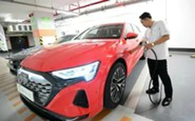 Cuộc chạy đua gom các trạm sạc lên app chung