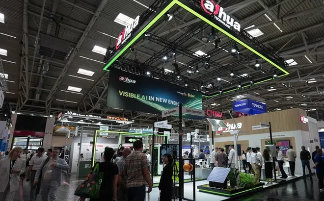 Dahua Technology giới thiệu "AI hữu hình trong ngành năng lượng mới" tại Intersolar Europe 2026