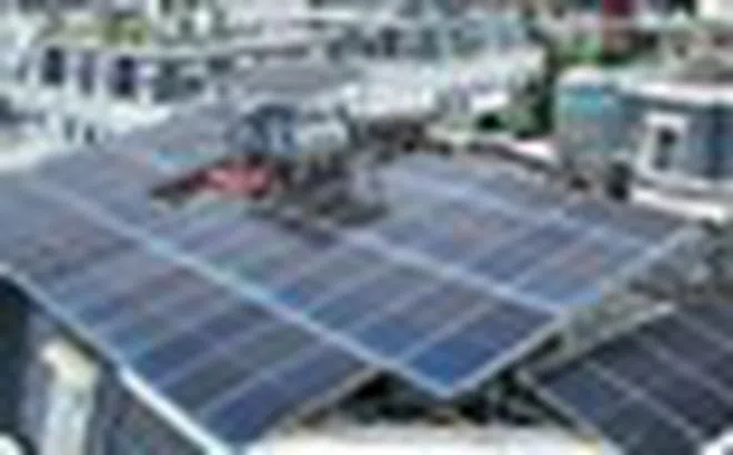 Hộ gia đình lắp điện mặt trời mái nhà được bán tới 50% điện dư cho EVN