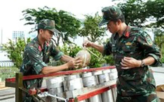 Cận cảnh trận địa pháo hoa tại trung tâm TP.HCM chuẩn bị khai hỏa vào tối 2-7