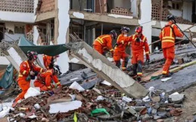 Nhà xác quá tải, Venezuela chật vật giải quyết hàng ngàn thi thể nạn nhân động đất