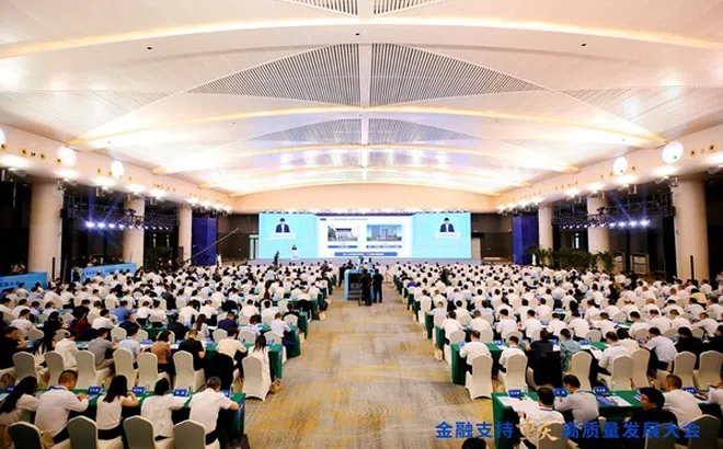 Hội nghị thượng đỉnh tại Trùng Khánh thúc đẩy kết nối giữa nguồn vốn và các ngành công nghiệp khi thành phố đẩy nhanh chuyển đổi kinh tế