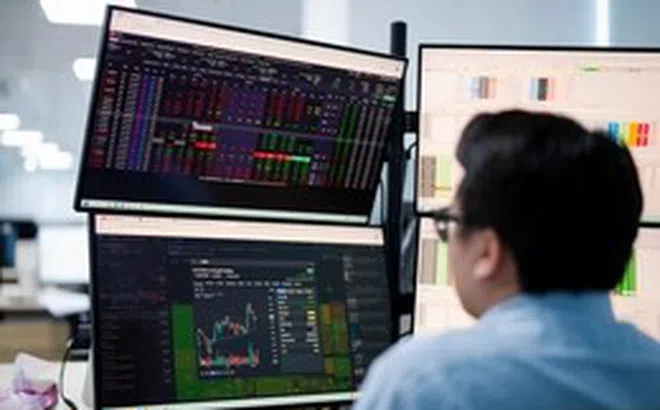 Chứng khoán 14-7: VN-Index mấp mé 1.800 điểm, nên bán hạ tỉ trọng hay mua bắt đáy?