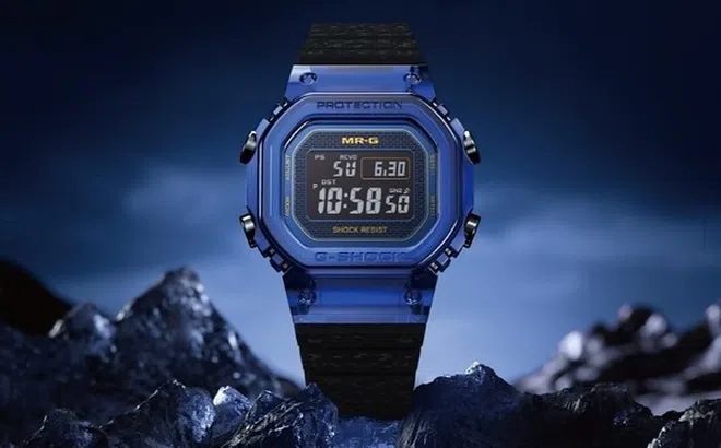 Casio ra mắt đồng hồ MR-G chế tác từ tinh thể sapphire xanh